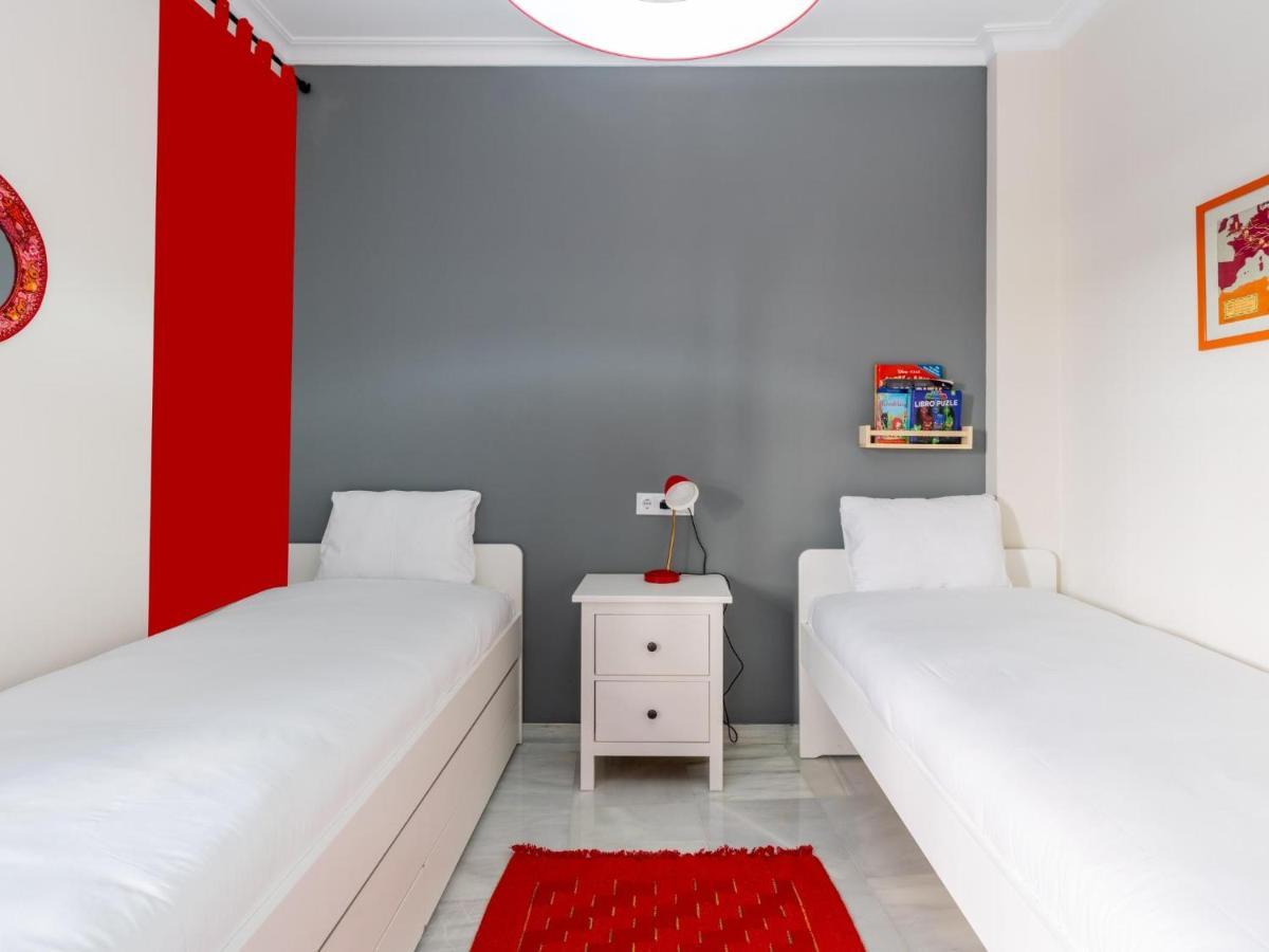 Holi-Rent Penthouse Penuelas Seville Ngoại thất bức ảnh
